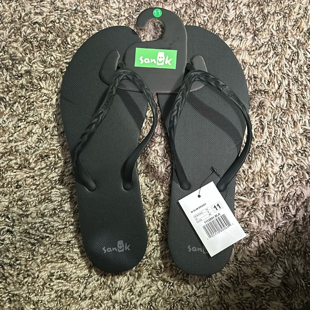 Sanuk sandals women